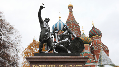 Праздничный парад на Красной площади заменили иммерсивным мероприятием