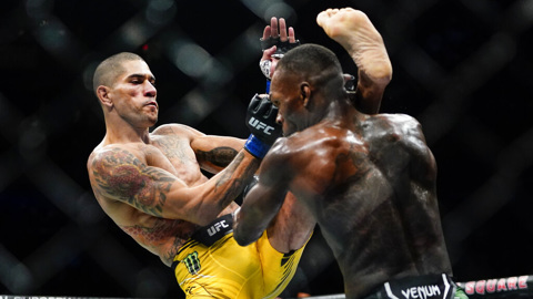 Перейра нокаутировал Адесанью и стал новым чемпионом UFC