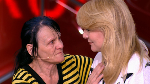 80-летняя женщина встретилась с дочкой, которую отдала в молодости за 250 рублей