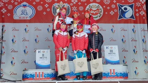 Лыжница Степанова выиграла спринтерскую гонку на Кубке России