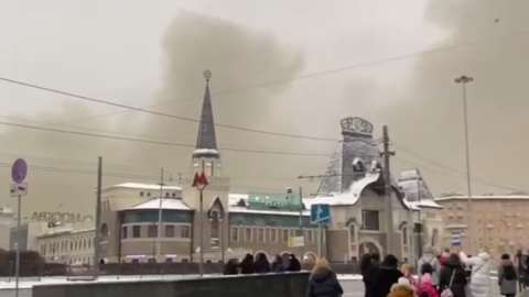 Очевидцы сообщают о сильном пожаре в центре Москвы