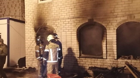 Семья из трех человек погибла при пожаре в Барнауле
