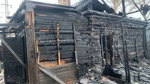 Мать и двое детей погибли во время пожара под Красноярском