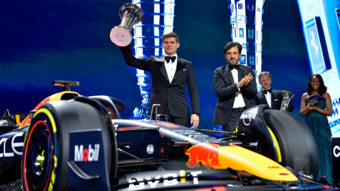 FIA вручила призы лучшим гонщикам сезона-2022