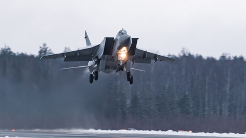 МиГ-31 сопроводил норвежский самолет-разведчик над Баренцевым морем