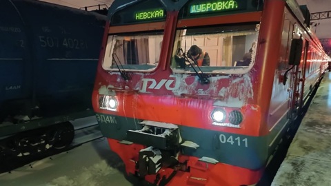 В Петербурге нарушивший правила юноша погиб под электричкой