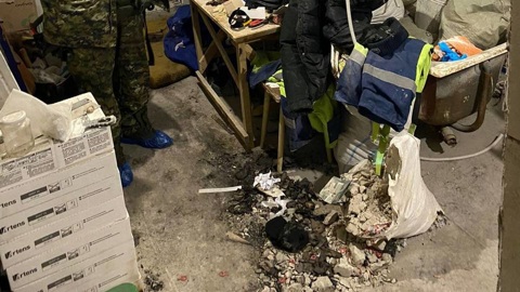 Рабочий избил и сжег в квартире своего напарника