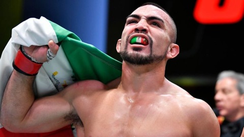 "Врачи такого еще не видели". Боец UFC лишился 20 процентов крови