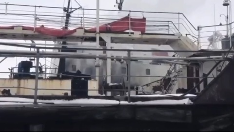 На танкере в Кронштадте произошел пожар
