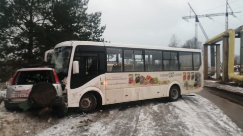Под Тулой один человек погиб в ДТП с автобусом