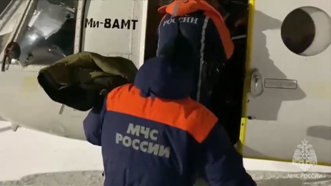 Врачи и спасатели выехали в НАО для оказания помощи пострадавшим в аварии с Ан-2