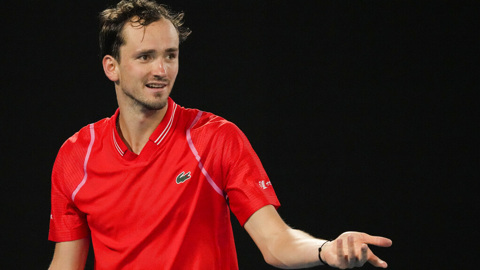 Медведев поднялся на одну строчку в рейтинге ATP