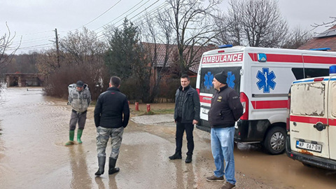 Мужчина ранен при обстреле сербского автомобиля косовским спецназом