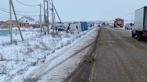 В Ленобласти перевернулся автобус с пассажирами