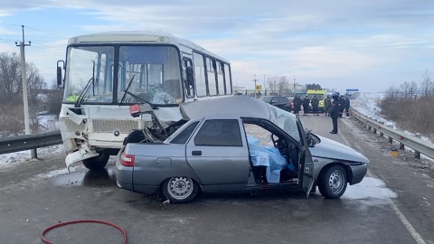 Водитель легковушки погиб в ДТП с автобусом в Татарстане