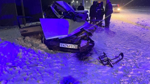 ДТП на тюменской трассе закончилось гибелью двух человек
