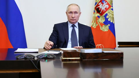 Путин поздравил профсоюзы с Первомаем
