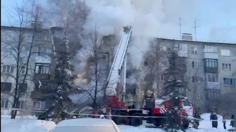 Три человека могут находиться под завалами после взрыва газа в доме в Новосибирске