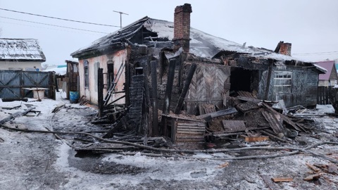Отец с маленьким сыном погибли во время пожара в Иркутске