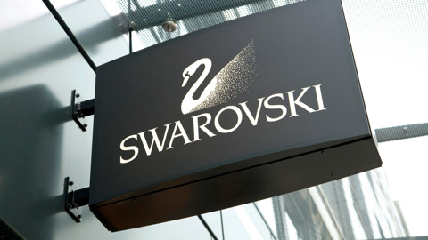 Swarovski полностью уходит из России