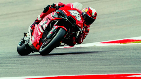 Испанский гонщик MotoGP получил в аварии серьезные переломы