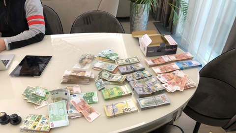 Семью теневых банкиров задержали в Петербурге