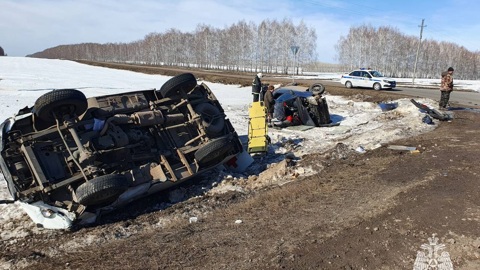 Один человек погиб в ДТП с участием скорой в Башкирии