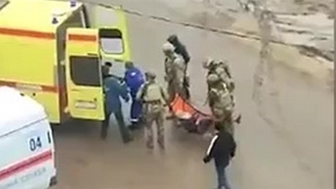 Житель Новомосковска облил полицейских горящей жидкостью при задержании