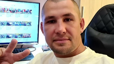 Избивший девочку в кадре треш-стример задержан