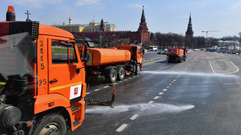 В Москве проведут промывку дорог и тротуаров
