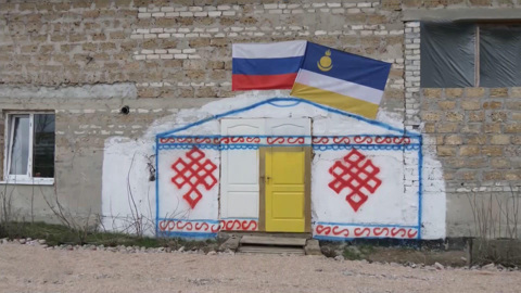 Буузы для бойцов: бурятские волонтеры устроили "Солдатский привал" в Джанкое