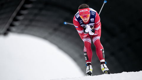 Непряева выиграла лыжный марафон чемпионата России