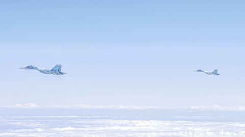 Eurofighter сопроводили российские Су-27 и Ил-20 над Балтикой