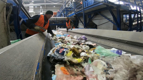Продукцию из вторсырья могут включить в госзакупки