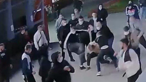 Неизвестные устроили массовые драки в разных районах Волгограда