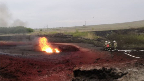 На месте прорыва газопровода под Оренбургом произошел пожар