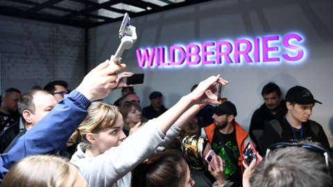 Десятки забаненных продавцов собрались в главном офисе Wildberries