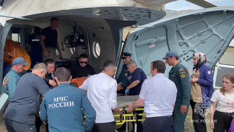 Туристка сорвалась с обрыва при попытке сделать селфи в Дагестане
