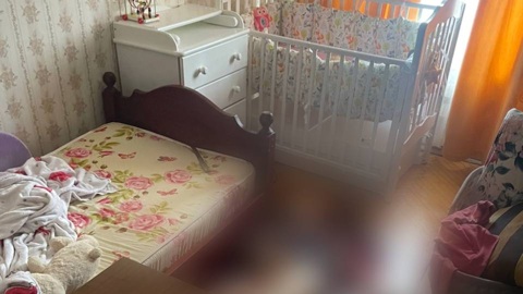 Москвич зарезал жену у детской кроватки