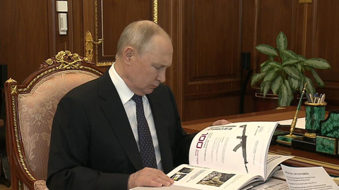 Путин удивился, почему отечественная система бронирования называется "Леонардо"