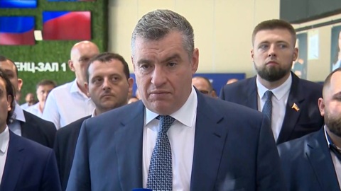Слуцкий: необходимо ограничить поток мигрантов, прибывающих в Россию из стран СНГ