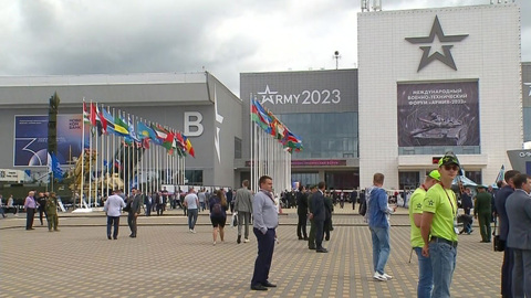 На форуме "Армия-2023" показали передвижной храм