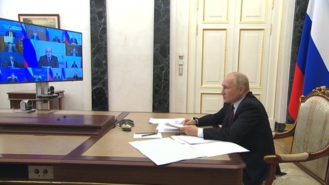 Путин: несмотря на пессимистические прогнозы, Россия – в числе пяти экономик мира