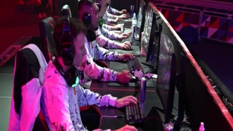 Киберспортсмены из России отобрались на чемпионат мира