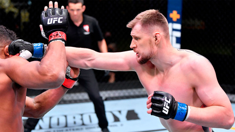 UFC. Волков досрочно победил австралийца Туивасу