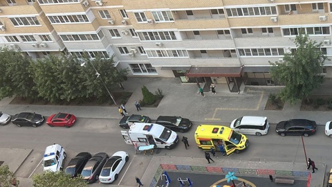Лифт с детьми и взрослым упал в многоэтажке Краснодара