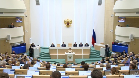 Совфед недоволен тем, что Нарусова отдыхала в странах НАТО