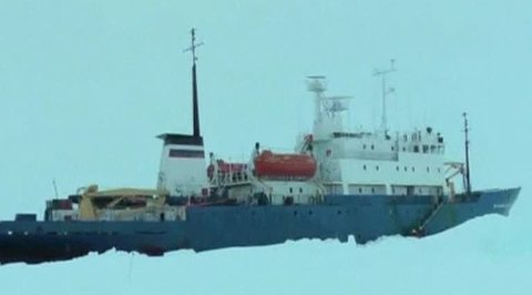 "Академик Шокальский" вышел на чистую воду