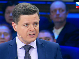 Эксперт: миллионам украинцев стыдно за власть Майдана Эксперт: миллионам украинцев стыдно за власть Майдана