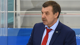 Олег Знарок прибыл в Казань и встретился с хоккеистами "Ак Барса"